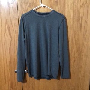 Under Armour long sleeve tee shirt